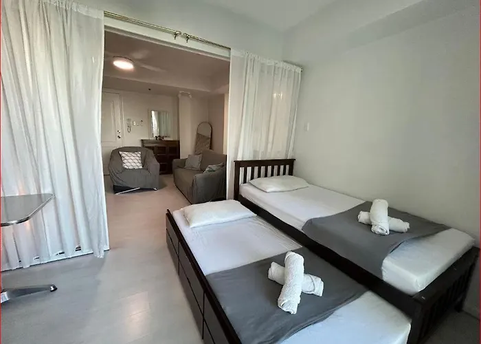 Apartamento 3br Staycation Azure -near Sm Bicutan And Airport Manila