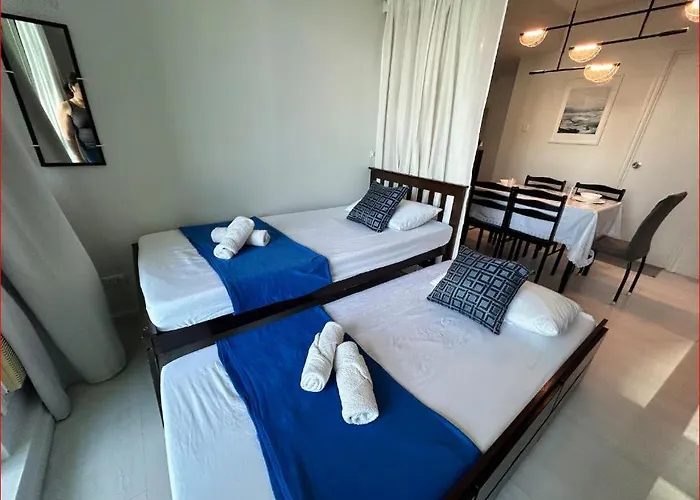 Apartamento 3br Staycation Azure -near Sm Bicutan And Airport