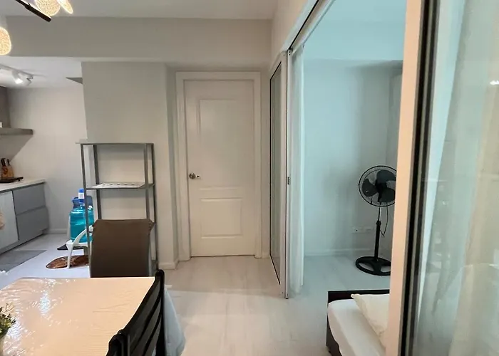 3br Staycation Azure -near Sm Bicutan And Airport Manila